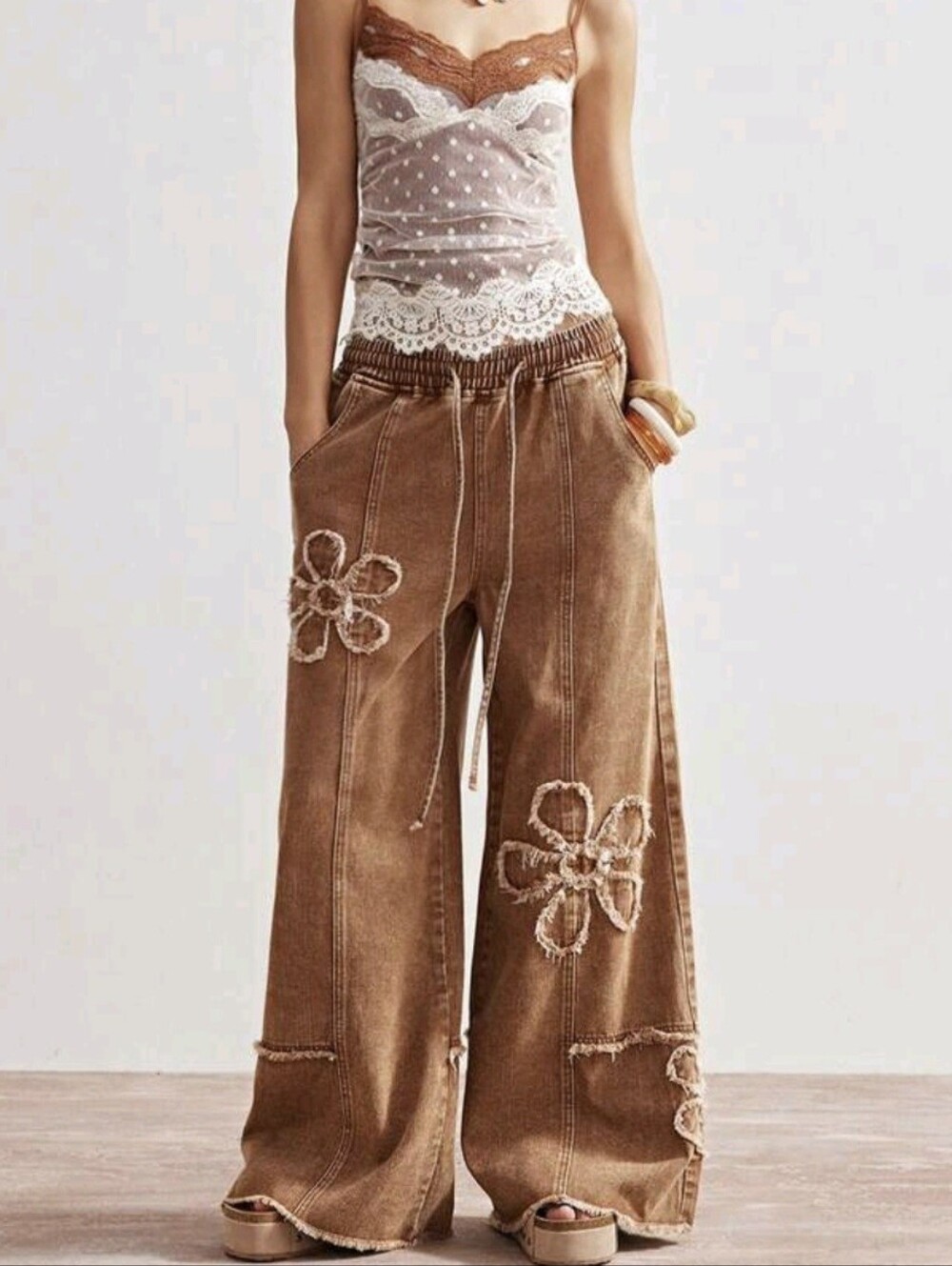 Women's Casual Beige Wide Leg Pants With Plant Patches And Pockets Long Woven - Picture 9 of 9